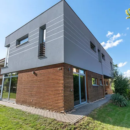 Ferienhaus Reporyje By Interhome Prag